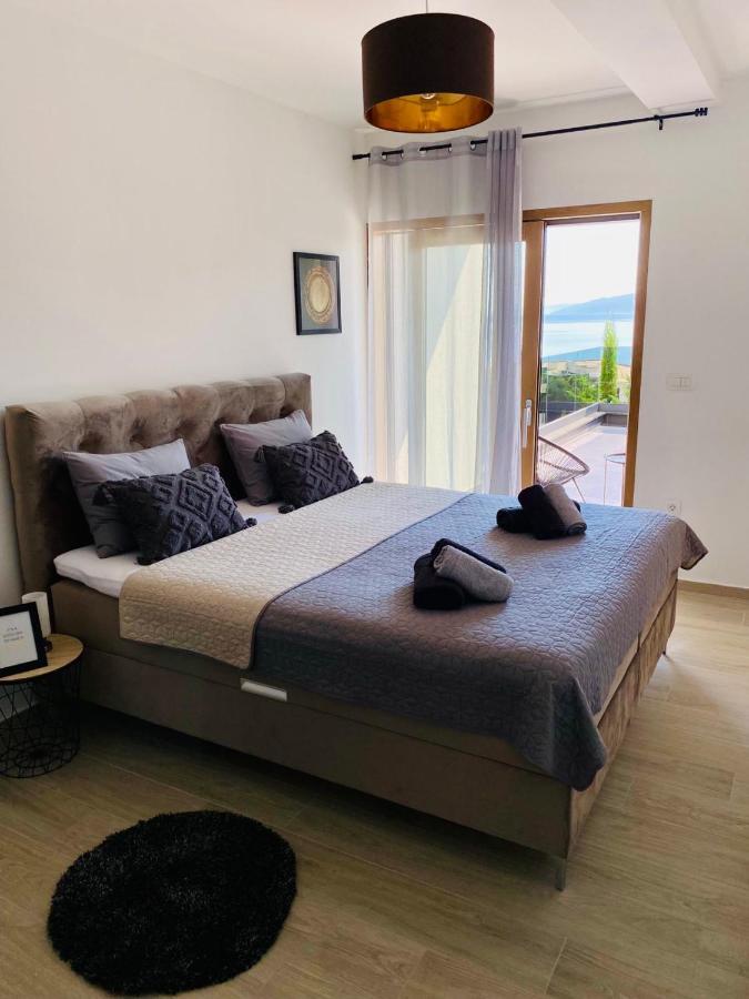 Sea View Deluxe Apartment Rijeka Exterior photo
